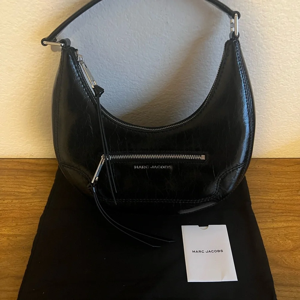 Marc Jacobs Glossy Crinkle Cruiser Crescent Black Bag